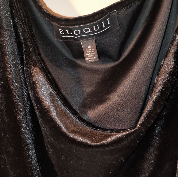 Eloquii Puff Sleeve Tulle And Velvet Top -- Size 18 - Picture 3 of 3